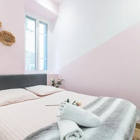 Garibaldi Square - Cozy 1 Bdr Old Town Lejlighed Nice