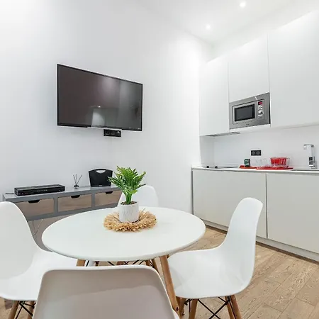 Garibaldi Square - Cozy 1 Bdr Old Town דירה *