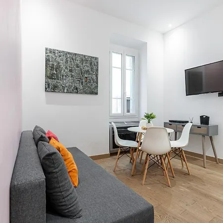 דירה Garibaldi Square - Cozy 1 Bdr Old Town *