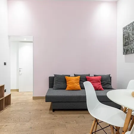 Apartamento Garibaldi Square - Cozy 1 Bdr Old Town *